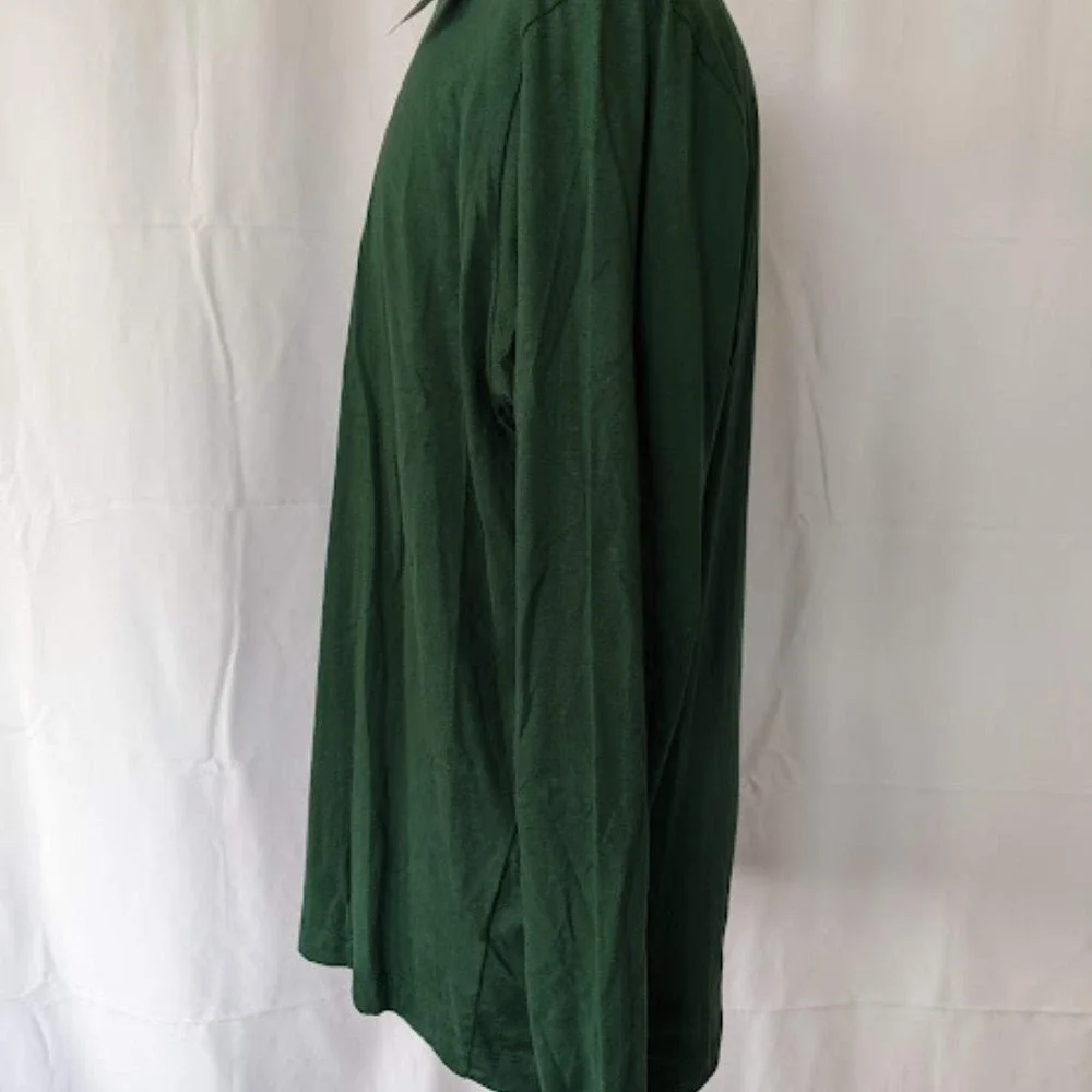 Men's Nike Long Sleeve T Shirt Size Medium Green Christmas Santa Claus Boots NEW